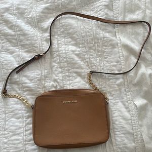 Acorn/Gold Michael Kors Jet Set Large East West Crossbody